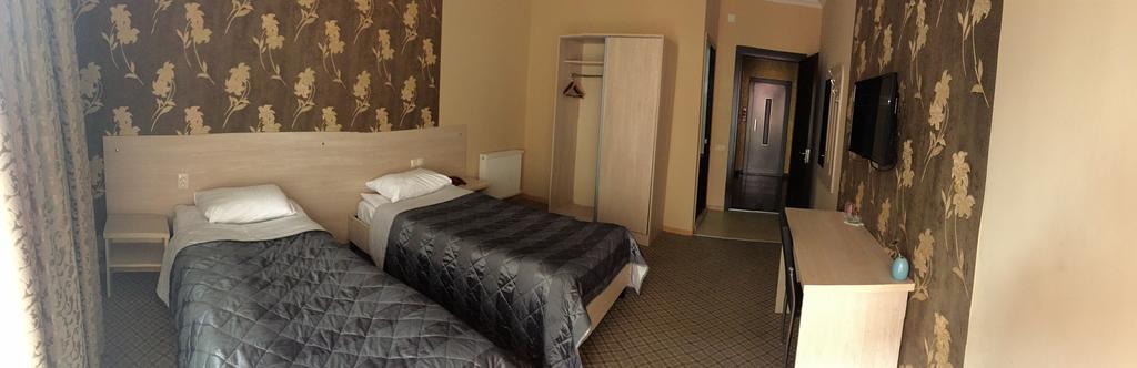 Hotel Elio バトゥーミ 部屋 写真